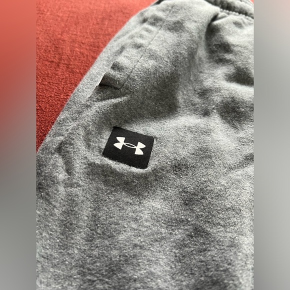 Men’s under Armour joggers/sweatpants - Picture 2 of 5